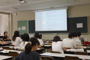 飯塚先生の対策講座。一人ひとりの進捗状況も踏まえてこれからの勉強方法など沢山アドバイスをいただきました。 ありがとうございました！