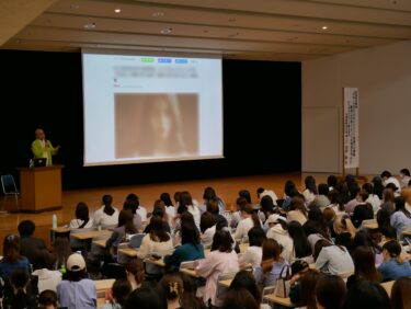 【特殊研究講座】社会がグローバル化する今だからこそ、超ドメスティックにも物事を考えたい