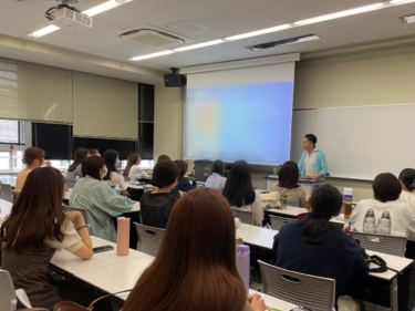 授業紹介【Thematic Approach in English】大澤広暉監督がご講演