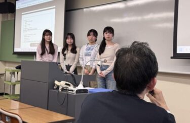 授業紹介【メディア・コミュニケーション論】出版社の方に企画プレゼンを実施