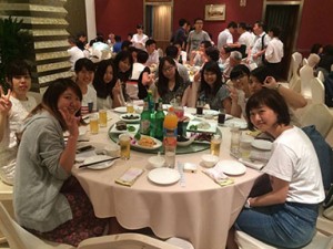 編集後昭和女子の学生で食事会