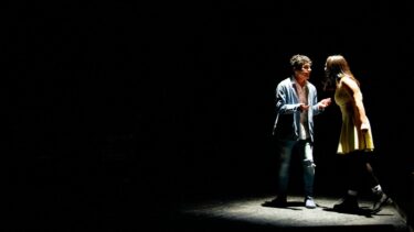 紀要論文紹介（大学院修了生）: リワークプログラムにおける心理劇のサープラスリアリティの検討 －対人コミュニケーションの不安を扱った心理劇での監督の実践上の工夫から－